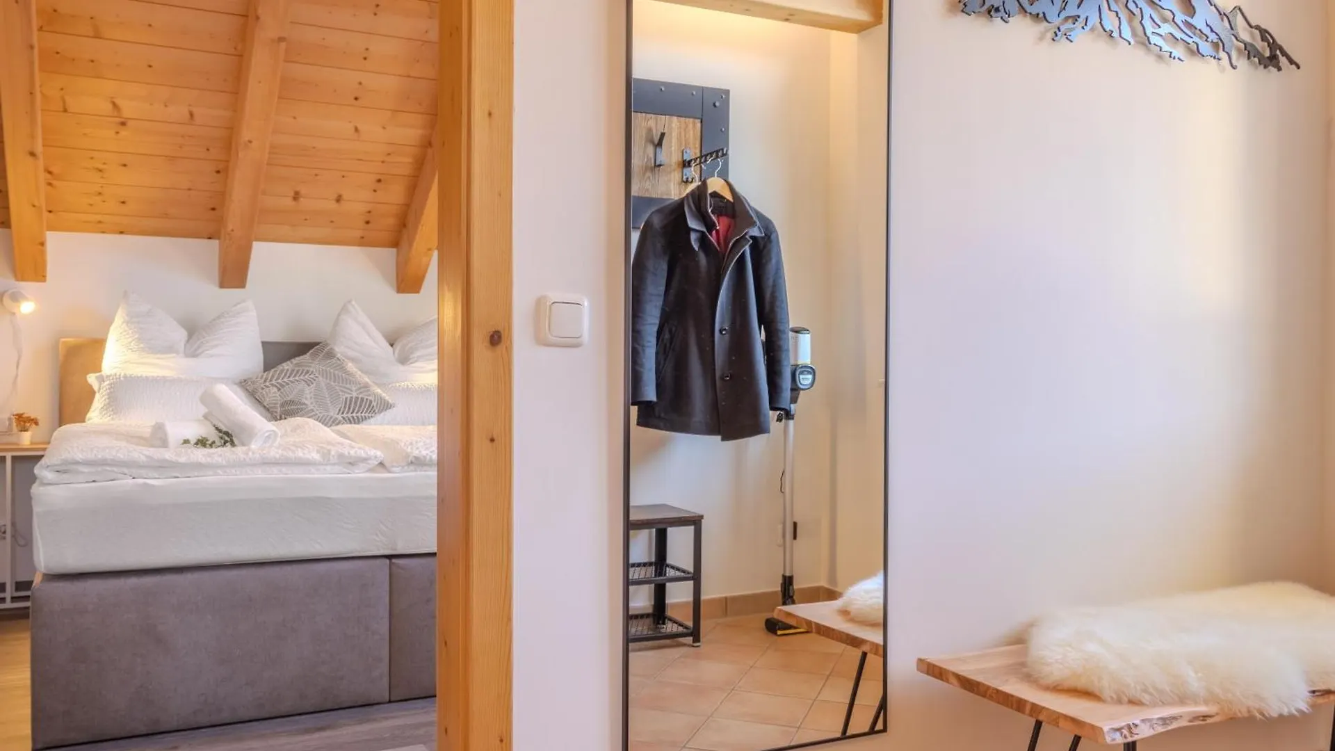 Daire Helle Wohnung Mit Seeblick Tutzing Almanya